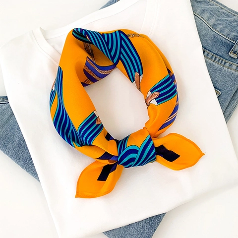 French Style Mulberry Silk Square Scarf For Women Vintage Equestrian Horsebit Chain Print Neck Scarf Lightweight Decorative Head Wrap Handkerchief