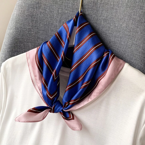 Carré De Satin Femme À Rayures Géométriques Satin De Mûrier Mode Professionnel Bureau Foulard Accessoires Élégants