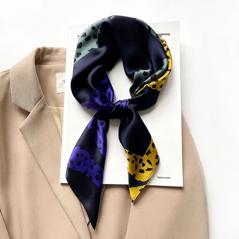 Sciarpa Di Raso Quadrata Donna Stampa Leopardata Ghepardo Satin Lucido Foulard Collo Moda Caldo Accessorio Decorativo
