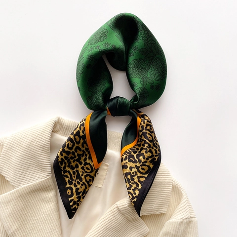 Mulberry Satin Square Scarf Women Vintage Paisley Floral Print Professional Neck Decoration Elegant Satin Hair Wrap