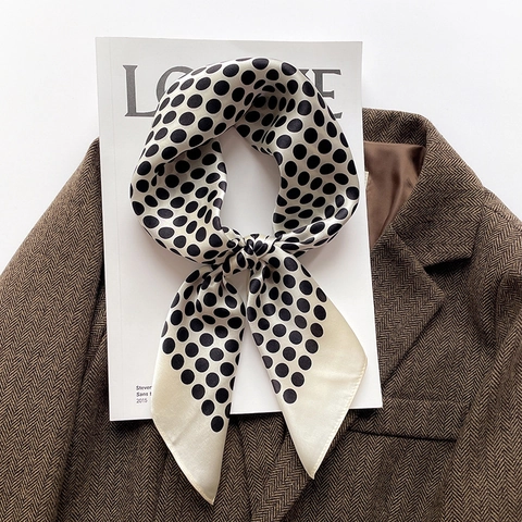 Dames Satijnn Sjaal Polka Dot MoerbeiSatijn Vierkant Elegant Modieuze Halsterras Accessoires