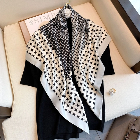 Mode Vrouwen Vierkante Satijn Gevoel Sjaal Elegant Geometrische Paisley Print Polyester Satijn Hoofd Nek Doek Retro Decoratief Accessoire