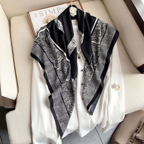 Mode Vrouwen Vierkante Satijn Gevoel Sjaal Elegant Geometrische Paisley Print Polyester Satijn Hoofd Nek Doek Retro Decoratief Accessoire