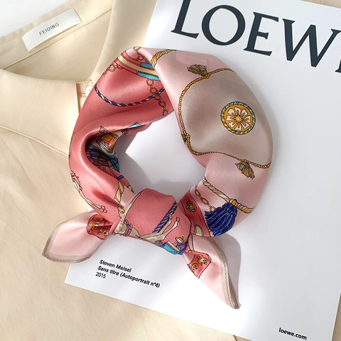 Vintage Carriage Print 100% Mulberry Silk Scarf For Women Luxury Equestrian Pattern Small Square Neck Scarf Head Scarf Gift