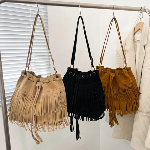 Borsa a Secchiello con Frange Effetto Scamosciato Vintage Per Donna Bohémien Coulisse Tracolla Texture Morbida Handbag