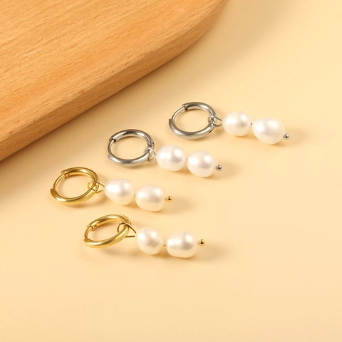 Edelstahl Vergoldete Creolen Mit Doppelten Weißen Künstliche Perlen Für Damen Wasserdicht Allergikerfreundlich Elegant Retro Schmuck