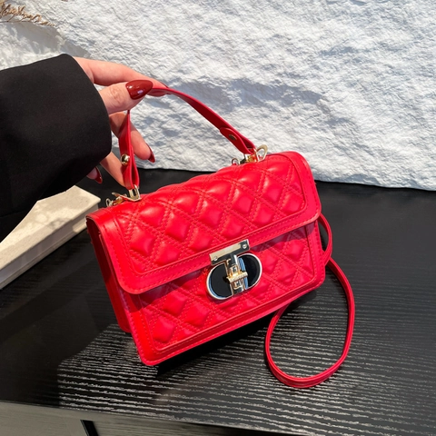 Women Quilted Crossbody Bag PU Leather Small Square Handbag With T-Shaped Metal Lock Top Handle Adjustable Shoulder Strap