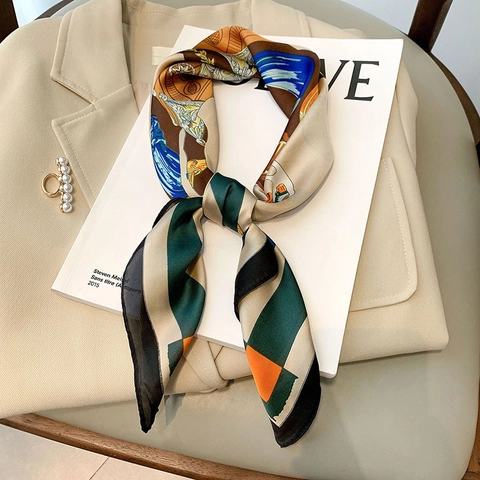 Foulard Quadrato in Raso con Stampa Equestre Vintage per Donna Fibbia della Cintura alla Moda per Collo Borsa Capelli