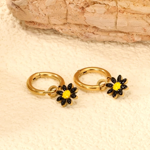 Gänseblümchen Huggie Hoop Ohrringe Edelstahl Emaille Bunte Blumenanhänger Mode Minimalistisch Floral Schmuck Für Damen Mädchen