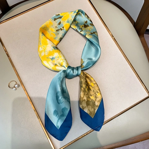 Femme Foulard Carré En Faux Satin Imprimé Floral Rétro Châle Élégant Décoratif Cravate De Cheveux Pour Dame Chic