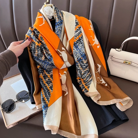 Elegante Sciarpa Grande Da Donna Protezione Solare Imitazione Raso Scialle Stampa Equestre Cavallo Geometrico Avvolge Lungo Accessori Moda