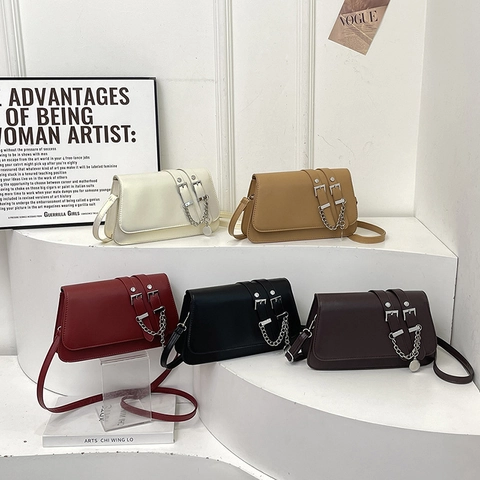 Vintage Baguette Umhängetasche Für Damen PU Leder Minimalistische Schultertasche Mit Doppelten Gürtelschnallen Silberkette
