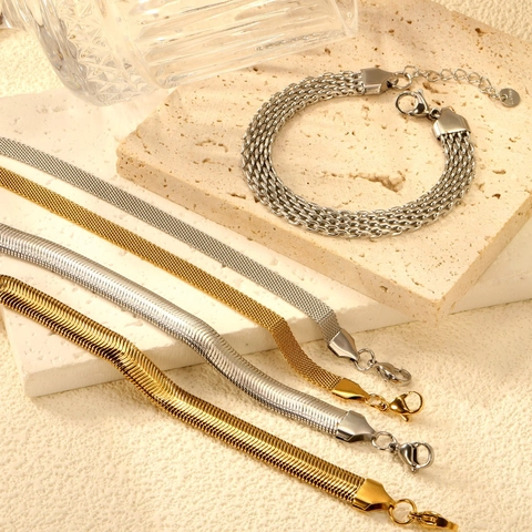 Bracelet En Maille D'acier Inoxydable Et Chaîne Serpent Plate Pour Femmes Bijoux Minimalistes Plaqués Or 18K Ajustables