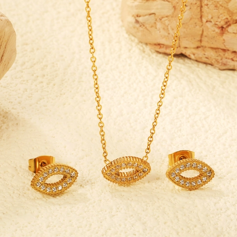 Parure De Bijoux En Acier Inoxydable Pour Femmes Forme D'œil Collier Et Boucles D'oreilles Avec Zircone Style INS Mode