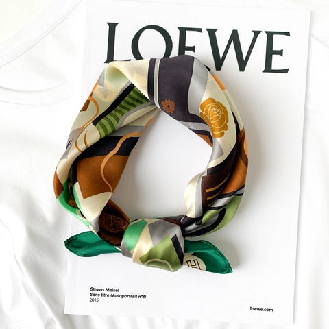 Mulberry Silk Blend Square Scarf For Women Vintage Equestrian Floral Print Fashion Small Silk Scarf Neck Head Band Hair Wrap Sun Protection Accessories