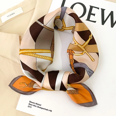 Donna Sciarpa Quadrata In Raso Di Gelso Elegante Stampata Foulard Fascia Per Capelli Stile Equestre