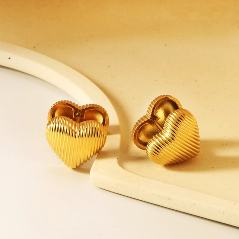 Stainless Steel Heart Huggie Hoop Earrings 18K Gold Plated Ribbed Textured Vertical Stripes Luxury Fashion Jewelry Women