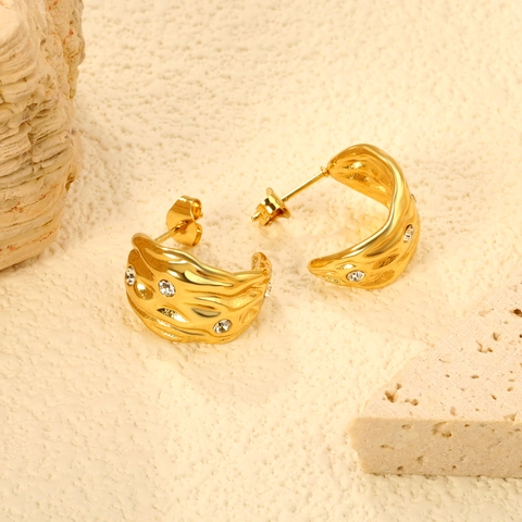 Orecchini A Cerchio A C Acciaio Inossidabile Placcato Oro 18K Irregolare Ondulato Geometrico Zircone Per Donna
