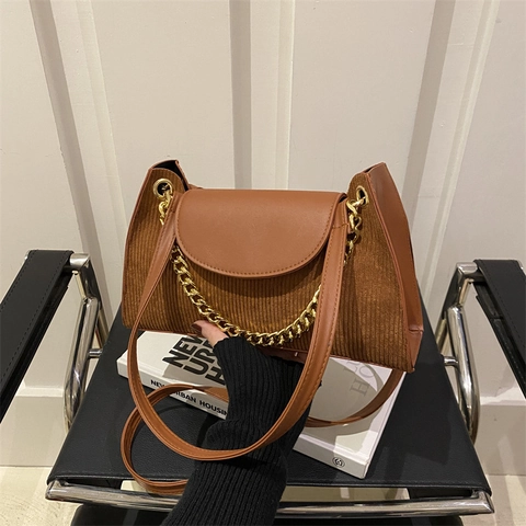 Borsa A Tracolla Retro In Velluto A Coste E Pelle PU Donna Decorazione Catena In Metallo Dorato Patta Colore A Contrasto Moda