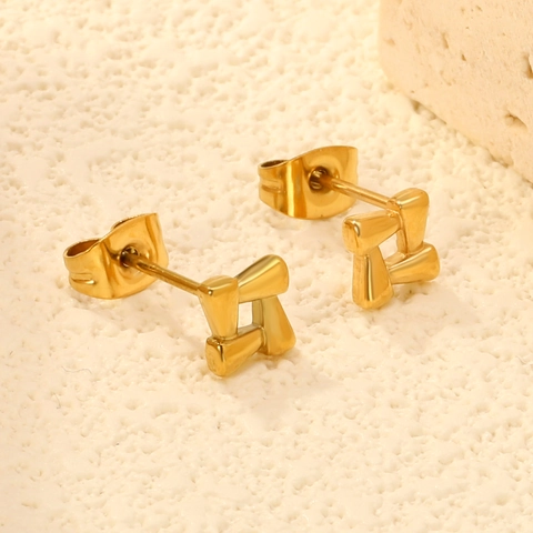 Geometric Square Stud Earrings Stainless Steel Hollow Twisted Minimalist Design Commuter Jewelry For Women