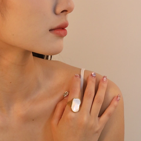 Anillo In Madreperla Irregolare Geometrico Acciaio Inossidabile Placcato Oro 18K Anello Conchiglia Donna