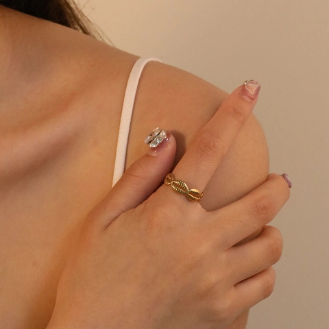 Shell Design Open Ring 18K Gold Plated Stainless Steel Ocean Style Adjustable Geometric Jewelry