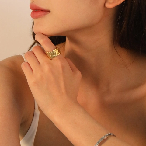Onregelmatige Gehamerde Brede Ring Roestvrij Staal Verguld Geometrisch Verstelbaar Vintage Mode Sieraden