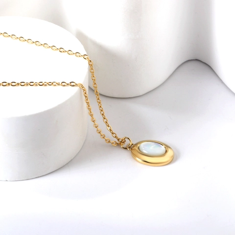 Pendant Necklace Stainless Steel Gold Plated White Mother Of Artificial Pearl Oval Vintage Minimalist Jewelry For Women