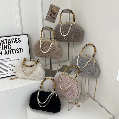 Bolso De Concha De Lana De Cordero De Peluche Con Asa De Bambú Cadena De Perlas Artificiales Bolso De Hombro De Piel Para Mujer