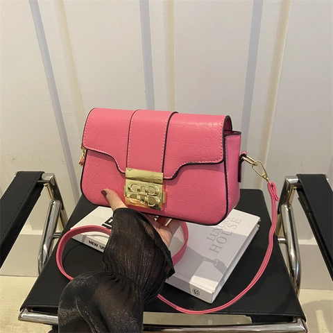 Crocodile Pattern PU Leather Crossbody Bag Fashionable Small Square Shoulder Bag With Metal Lock For Women Autumn New