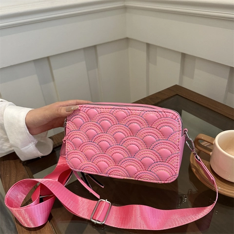 Women Rainbow Scallop Quilted Crossbody Camera Bag PU Leather Wide Strap Tassel Zipper Trendy Small Square Purse