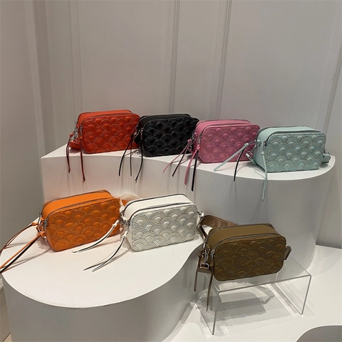 Women Rainbow Scallop Quilted Crossbody Camera Bag PU Leather Wide Strap Tassel Zipper Trendy Small Square Purse
