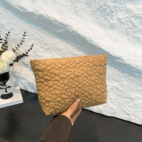 Pochette Trapuntata Con Motivo Floreale Tridimensionale Borsa In Tessuto Leggera Minimalista Casual Da Donna Per Viaggi