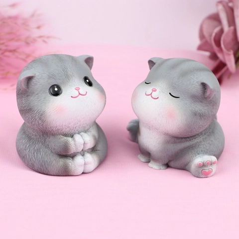 Cute Cartoon Cat Figurine Resin Miniature Statue Desktop Ornament Car Interior Decoration Healing Style Animal Sculpture