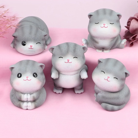 Cute Cartoon Cat Figurine Resin Miniature Statue Desktop Ornament Car Interior Decoration Healing Style Animal Sculpture