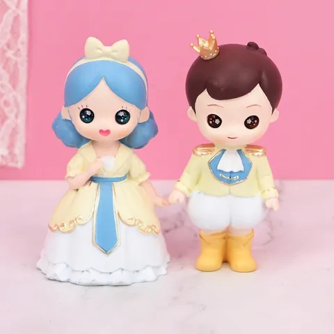 Prince Princess Resin Figurines Cute Cartoon Desktop Ornaments Car Dashboard Decor Cake Toppers Birthday Gift