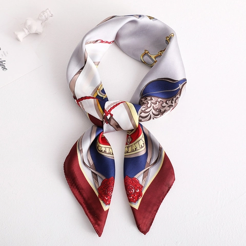 Foulard Quadrato Con Stampa A Catena Di Cavallo Retrò In Raso Di Raso Sintetica Per Donna Accessorio Di Moda