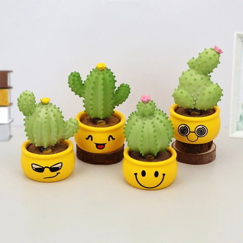Creativo Ornamento Cactus Bobblehead in Resina Per Cruscotto Auto Ufficio Scrivania Decorazione Cartone Animato Espressione Sorridente