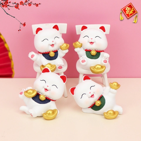 Lucky Cat Maneki Neko Resin Figurine Wealth Fortune Gold Ingots Desk Car Interior Decor Gift Chinese Style
