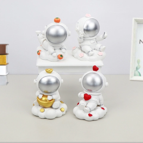 Creative Resin Astronaut Figurine Sitting On Cloud For Desktop Car Interior Office Home Decor Accents Cute Space Man Ornament