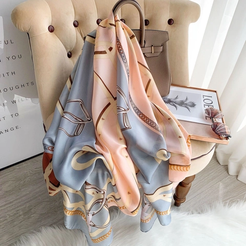 Mode Kette Druck Schal Damen Elegant Lang Groß Schultertuch Imitation Satin Satin Wickel Equestrian Gebiss Muster Sonnenschutz