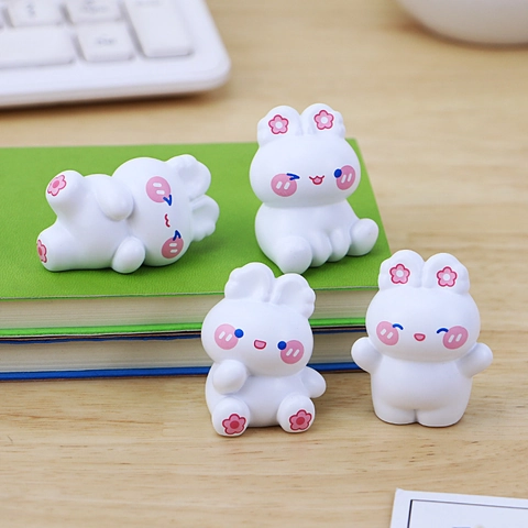 Cute Cartoon Rabbit Resin Ornament For Office Desk Car Dashboard Decoration Floral Bunny Miniature Figurine Gift