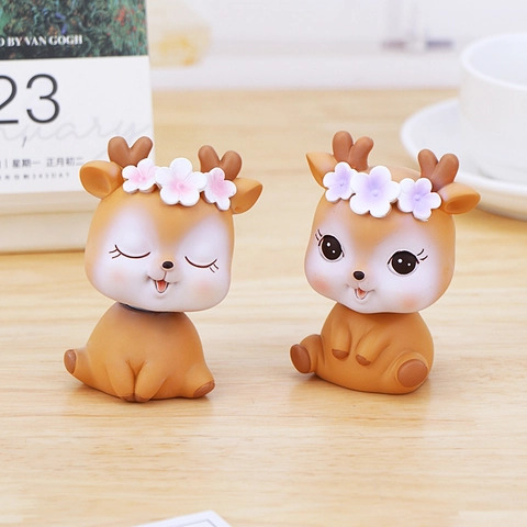 Cute Cartoon Deer Bobblehead Car Dashboard Ornament Resin Floral Deer Statue Home Desk Decor Desktop Decorative Figurine Gift
