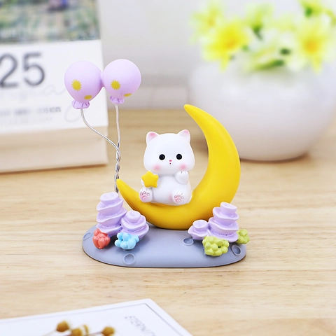 Four Seasons Fairy Tale Balloon Animal Resin Ornaments Cute Rabbit Cat Pig Dog Miniature Figurines Home Office Desk Decor Gift
