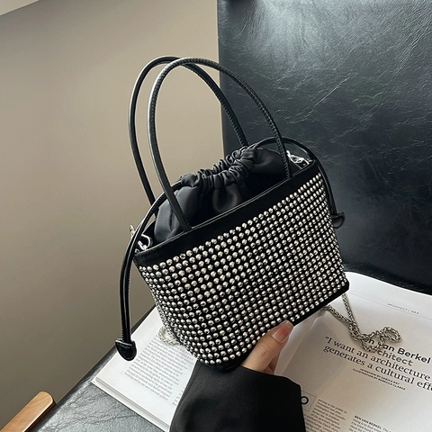 Damen Strass Eimertasche Funkelnde PU Leder Handtasche Mit Metallkette Kordelzug Umhängetasche Für Party Hochzeit