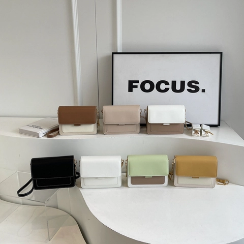 Borsa a Tracolla da Donna in Pelle PU Piccola Quadrata a Contrasto con Tracolla Larga e Design Minimalista