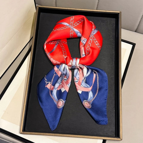 Elegante Pañuelo Cuadrado De Satén Poliéster Pañuelo De Cuello Color Contraste Estampado Cadena Estilo Lujo Retro Mujer