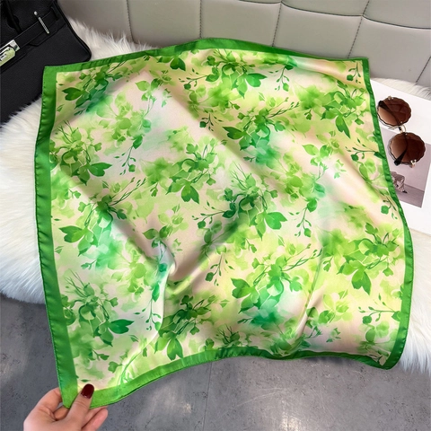 Elegante Foulard Quadrato Raso Donna Stampe Floreali Poliestere Effetto Raso Uso Quotidiano E Vacanze Accessorio Decorativo