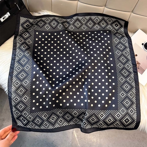 Elegante Foulard Quadrato A Pois In Raso Di Raso Poliestere Per Donna Bandana Di Moda Avvolgimento Borsa Chic