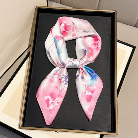 Elegant Floral Print Square Scarf Women Polyester Satin Satin Like Neckerchief Retro Office Commute Versatile